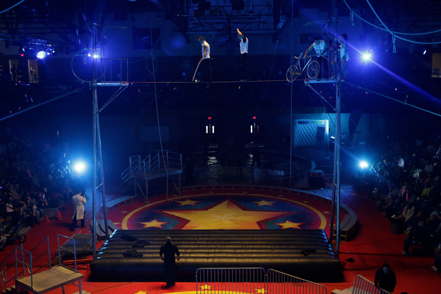 112821-nws-circus 23.jpg
